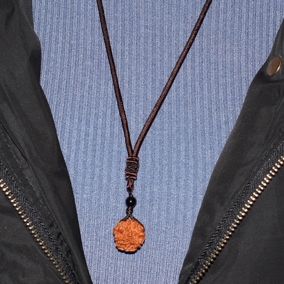 Sacred Rudraksha seed Necklace - Picture 8 of 8